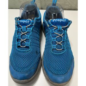Propet TravelWalker II walking shoes in blue mesh. Size 8.